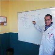 Profesor de Física y Química, Matemáticas y Biología desde hace 23 años. Alumnos ESO